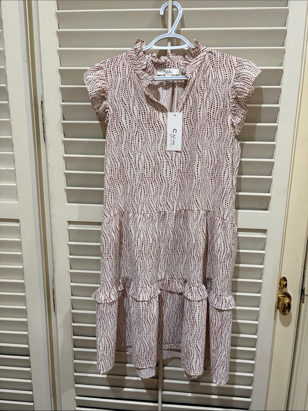 C by one red dots on white. Size S/P NWT